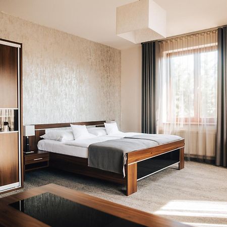 Hotel Elegance Sumperk ภายนอก รูปภาพ