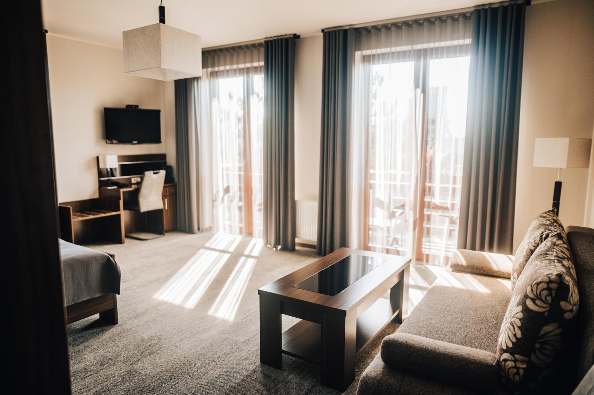 Hotel Elegance Sumperk ภายนอก รูปภาพ