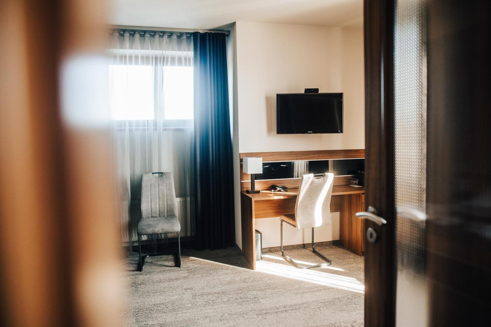 Hotel Elegance Sumperk ภายนอก รูปภาพ